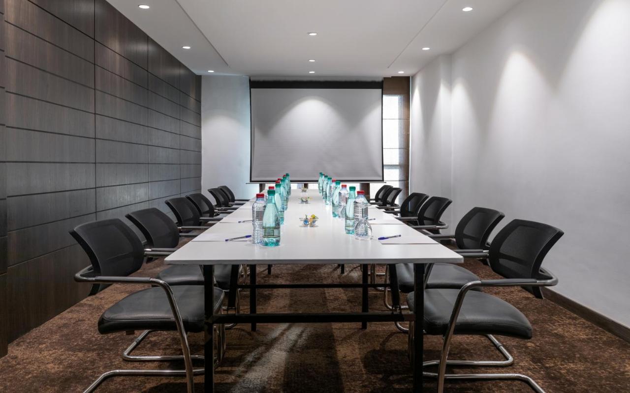 Radisson Hotel Sfax Exterior foto Meeting room