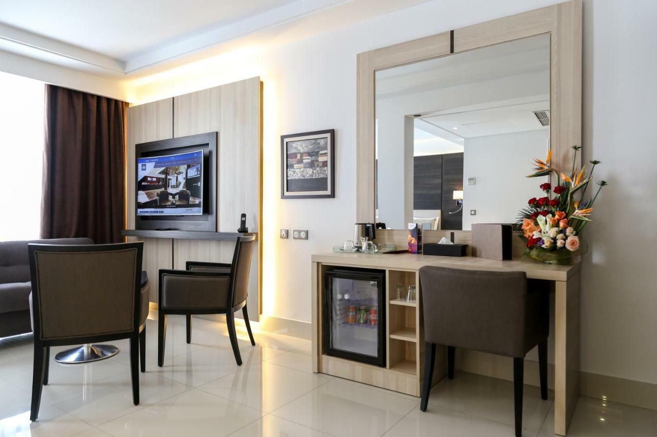 Radisson Hotel Sfax Exterior foto A room at the hotel